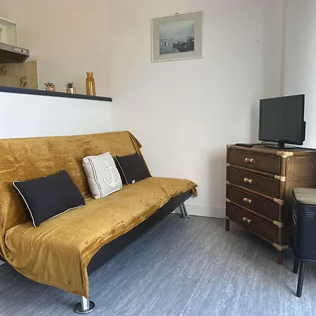 2 Pieces Avec Balcon, Proche - Fr-1-224b-563 아파트 *