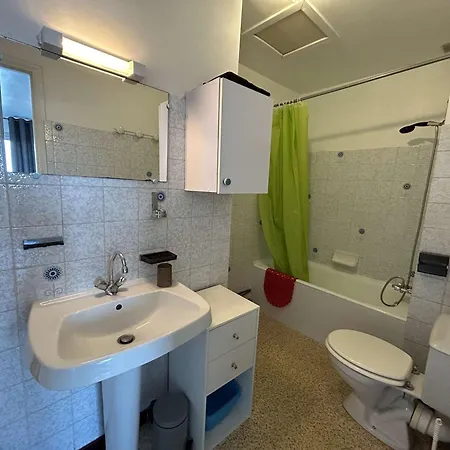 아파트 2 Pieces Avec Balcon, Proche - Fr-1-224b-563 *